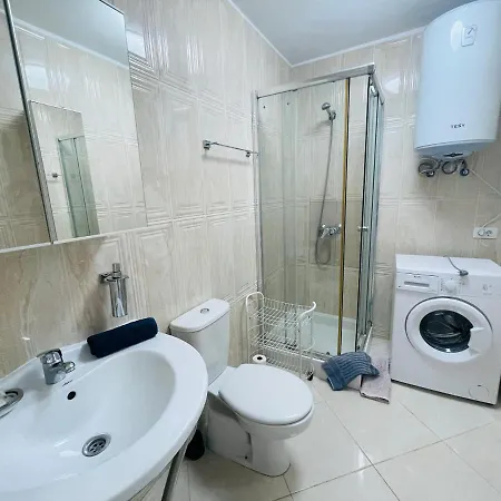 Two Bedroom In Paraiso Royal, La28 Playa de las Americas (Tenerife)