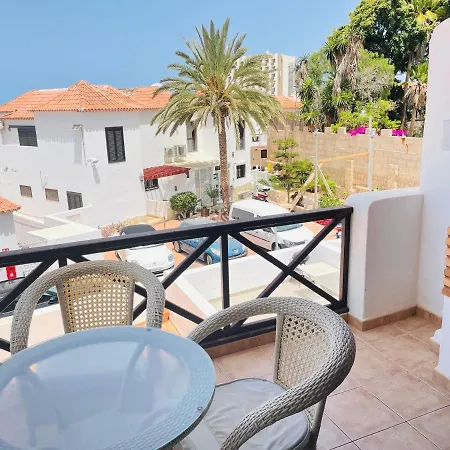 Two Bedroom In Paraiso Royal, La28 * Playa de las Americas (Tenerife)
